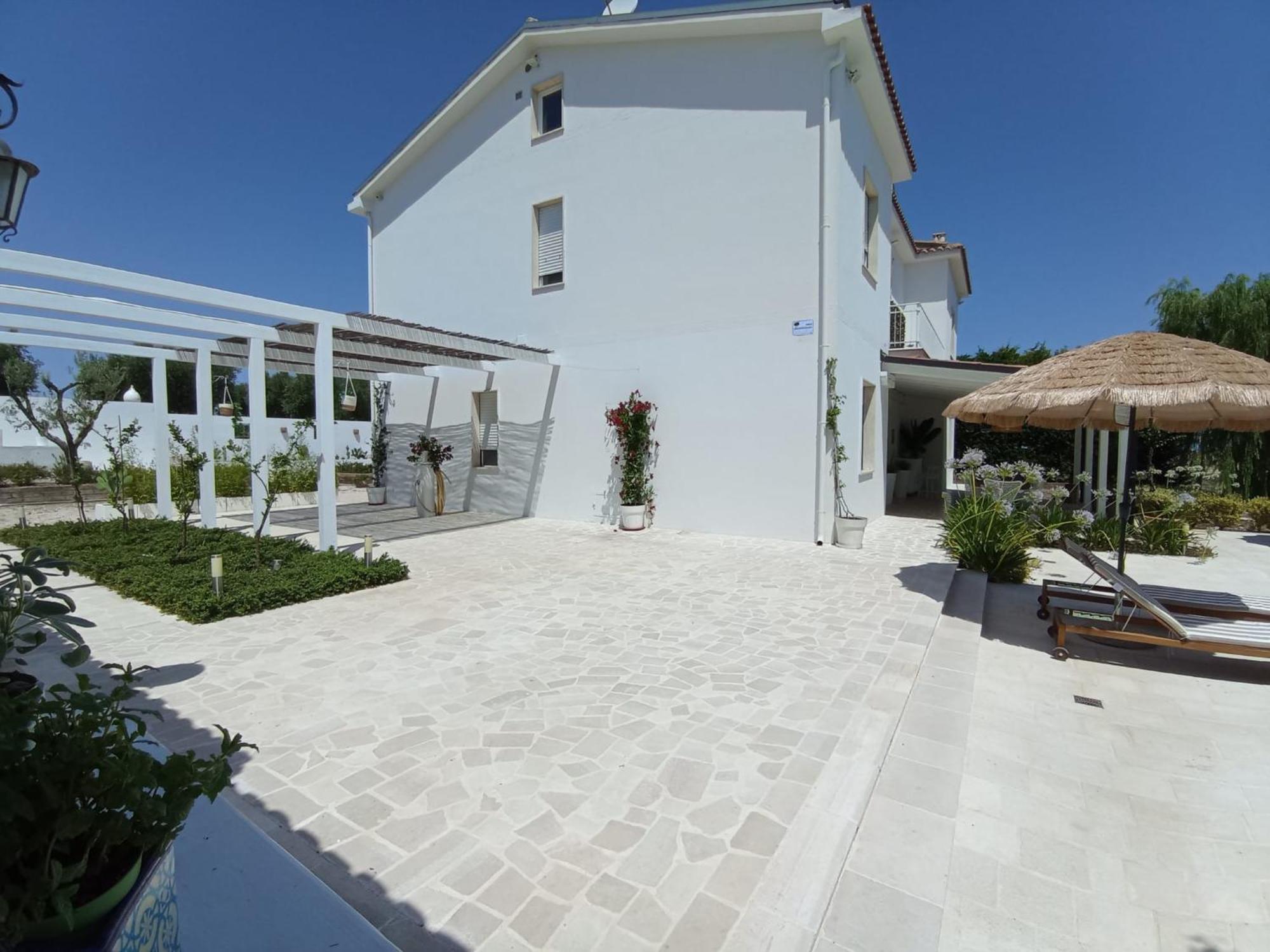 Tenuta Viale Degli Ulivi San Martino in Pensilis Eksteriør billede